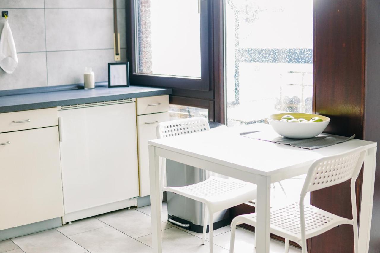 Nespresso Netflix Work Appartment - 24H Check-In Bielefeld Esterno foto