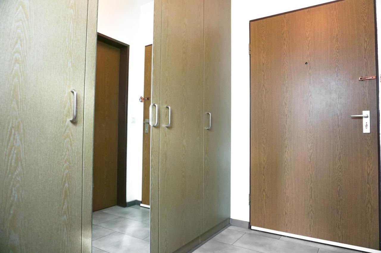 Nespresso Netflix Work Appartment - 24H Check-In Bielefeld Esterno foto